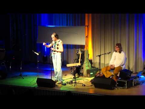 Youtube: Olaf Schubert Live@neues Gymnasium Oldenburg 2011 (1/4)