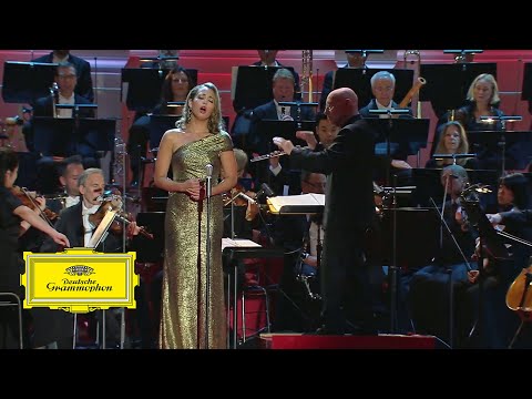 Youtube: Nadine Sierra – Bernstein: West Side Story: Somewhere (Live/Opus Klassik 2019)