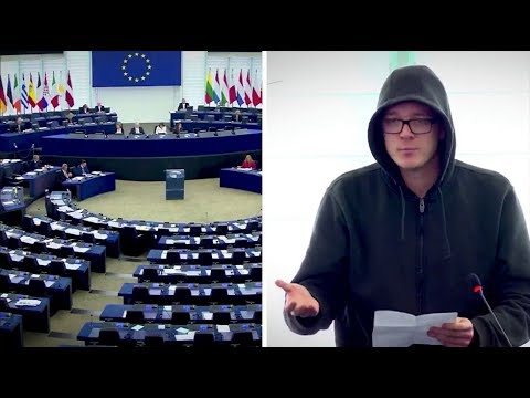 Youtube: Nico Semsrott provoziert im EU-Parlament: "Sehr geehrter Hochadel"
