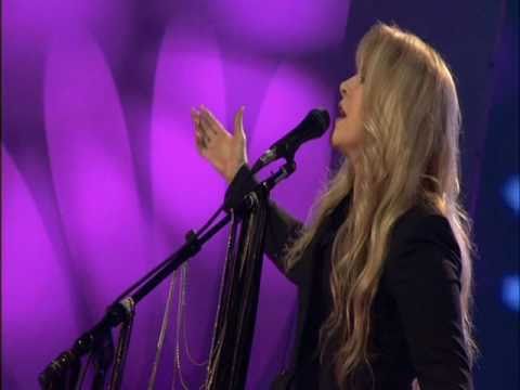 Youtube: Stevie Nicks ~ SARA ~ Live 2008.