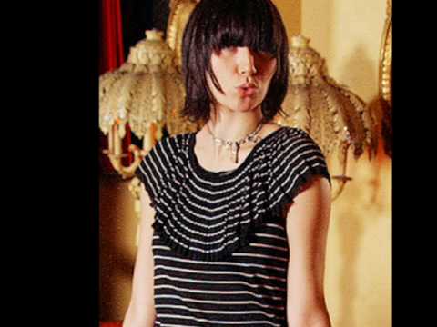 Youtube: Yeah yeah yeahs - Diamond sea (Sonic Youth)