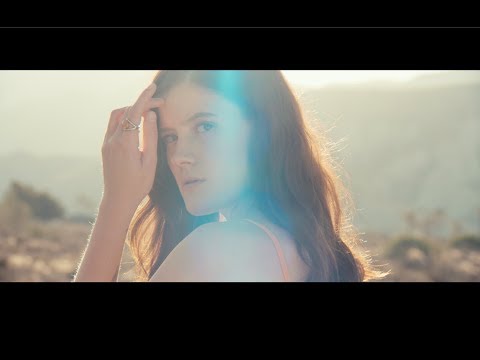 Youtube: Madeline Juno - Grund genug (Official Music Video)