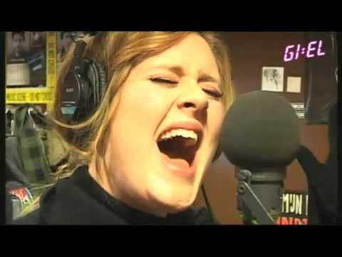 Youtube: Adele LIVE: Rolling in the deep