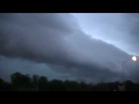 Youtube: June 14, 2010 - Awesome Shelf Cloud
