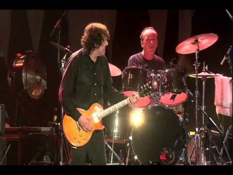 Youtube: Gary Moore - Whiskey in the Jar (Tribute to Phil Lynott) [HQ] [9/10]