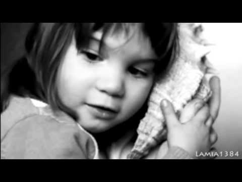Youtube: Bettina Wegner  - ''Kinder oder  Sind so kleine Hände''