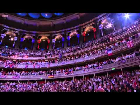 Youtube: Jerusalem and God save the Queen - Last night of the Proms 2012