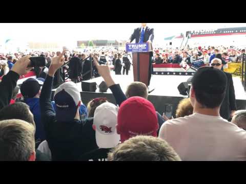 Youtube: Attempted attack on Donald Trump at Dayton Ohio March 12, 2016