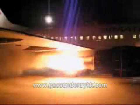 Youtube: boeing 737 engine start fire