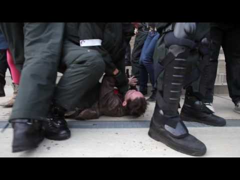 Youtube: Übergriffe am Rande einer Neonazidemonstration auf ProtestteilnehmerInnen - 10.10.09