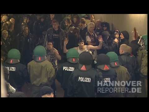 Youtube: 15.05.2010 - Polizei verhindert neue Chaostage von Punkern in Hannover