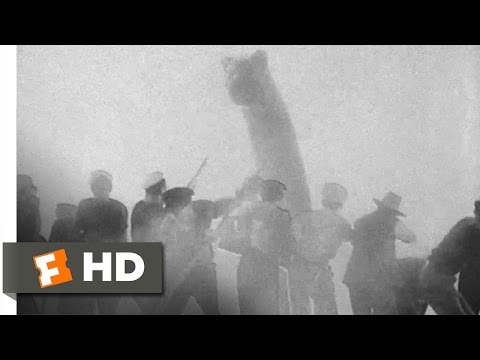 Youtube: King Kong (1933) - Something in the Water Scene (2/10) | Movieclips