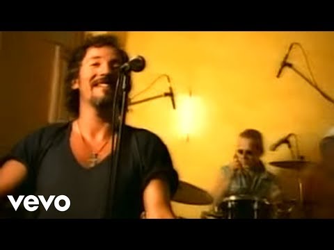 Youtube: Bruce Springsteen - Hungry Heart (Berlin '95 Version)