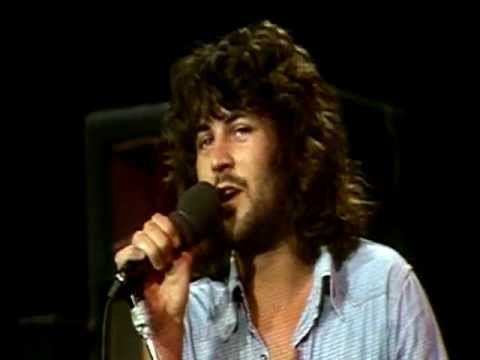 Youtube: Deep Purple - Smoke On The Water Live (1973, New York)