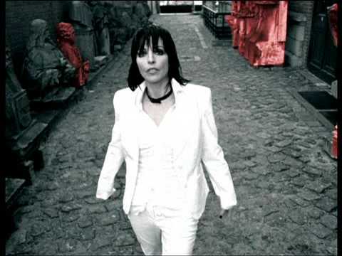 Youtube: NENA - LEUCHTTURM - NEW VERSION (2002)