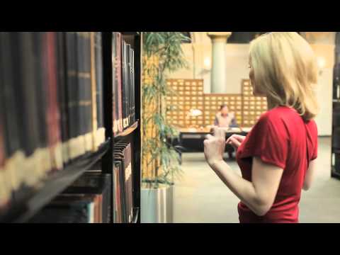 Youtube: Kommt eine Blondine in die Bibliothek