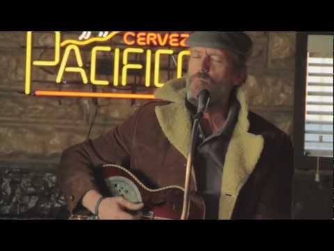 Youtube: Hugh Laurie - Louisiana Blues