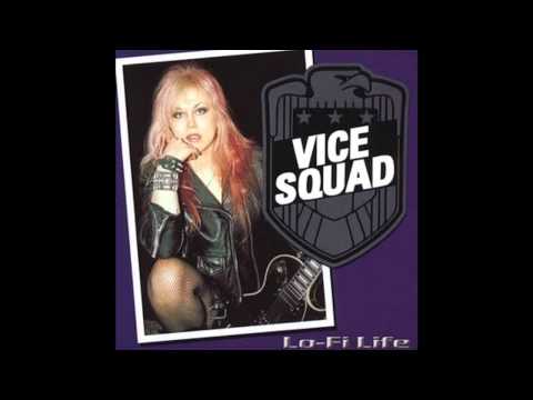 Youtube: Vice Squad - Sniffing Glue