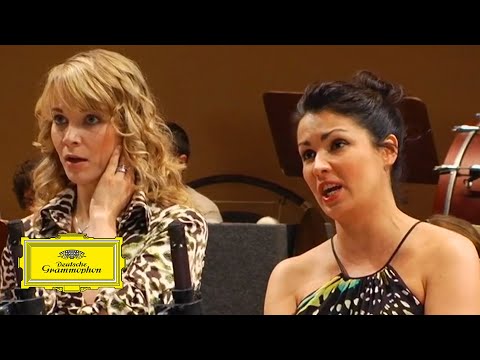 Youtube: Anna Netrebko & Elīna Garanča – Offenbach: Les Contes d'Hoffmann: Barcarolle