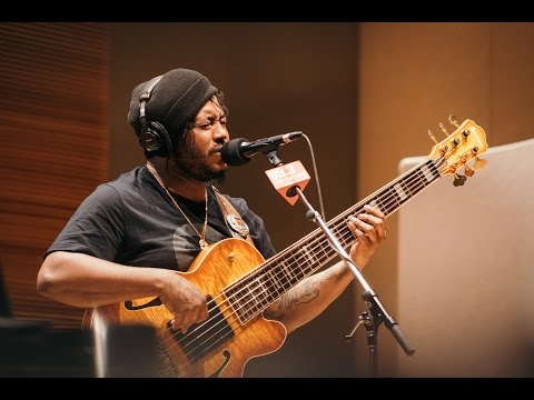 Youtube: Thundercat - A Fan's Mail (Tron Song II) (Live on The Current)