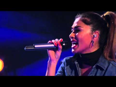Youtube: Nicole and John Newman perform "I Don't Wanna Miss a Thing"