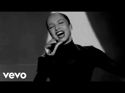 Youtube: Sade - Love Is Found (Live 2011)