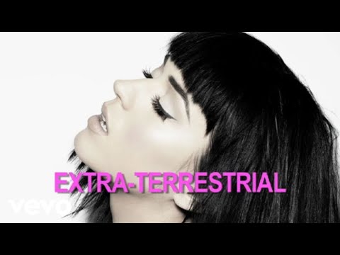 Youtube: Katy Perry - E.T. (Lyric Video)
