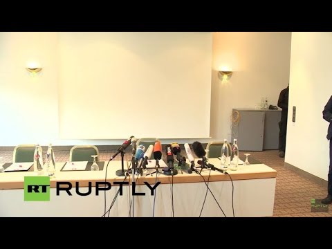 Youtube: LIVE: Head of Germanwings gives statement on A320 crash in Cologne airport