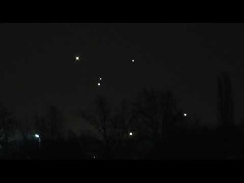 Youtube: Flugzeuge im Landeanflug auf den Frankfurter Flughafen bei Nacht