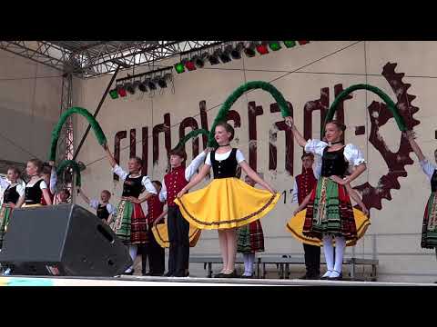 Youtube: FOLKIES - German Folk Dance