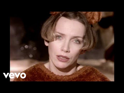 Youtube: Annie Lennox - A Whiter Shade of Pale (Official Video)