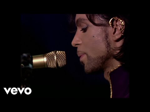 Youtube: Prince - Nothing Compares 2 U (Live At Paisley Park, 1999)