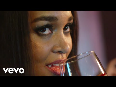Youtube: dArtagnan - Herzblut (Musikvideo) ft. Melissa Bonny