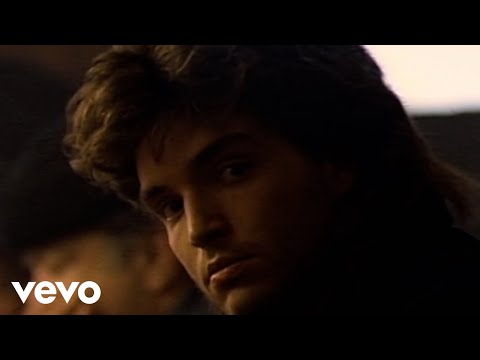 Youtube: Richard Marx - Endless Summer Nights (Official Music Video)