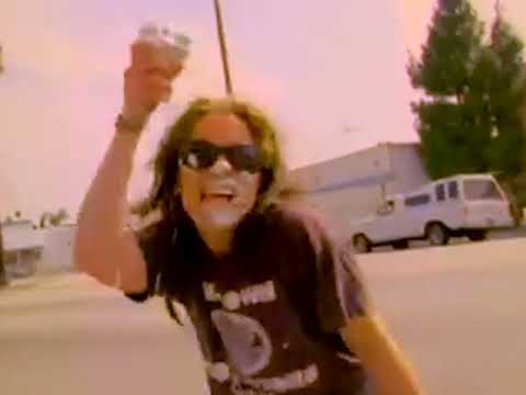 Youtube: Shitlist - L7 Music Video