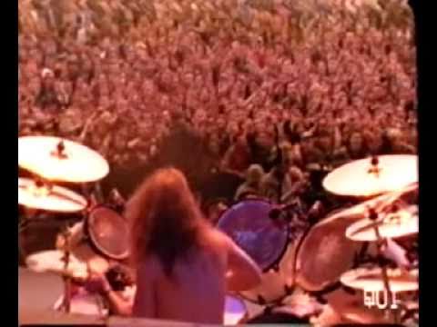 Youtube: Enter Sandman - Metallica