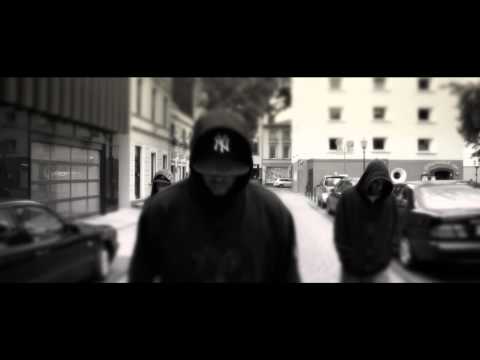 Youtube: Dikkn - Grauer Samt (Official Video)