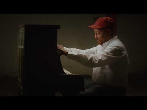 Youtube: Labi Siffre - Far Away (Offizielles Musikvideo)