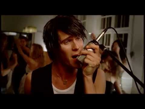 Youtube: Basshunter - Boten Anna (Official Video)