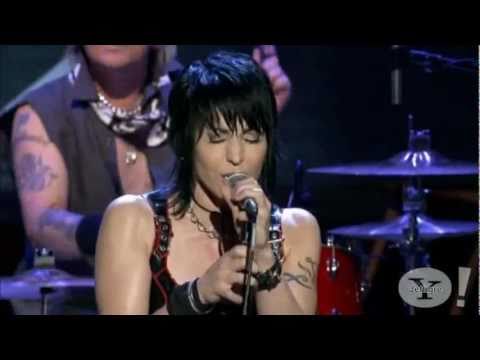 Youtube: Joan Jett - Do You Wanna Touch Me / Androgynous ( Live )