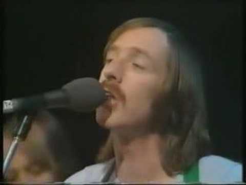 Youtube: Lindisfarne - Lady Eleanor - Live