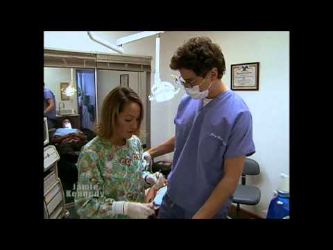 Youtube: Jamie Kennedy Experiment (JKX) - Drunk Dentist