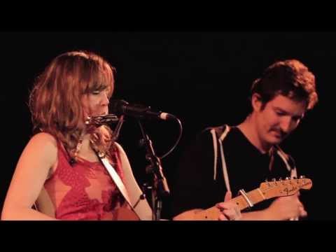 Youtube: Emily Barker & The Red Clay Halo Ft. Frank Turner - Fields Of June