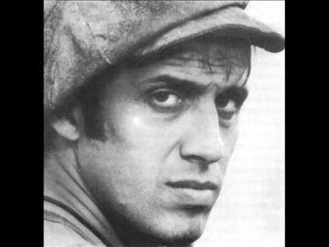 Youtube: Adriano Celentano -  Una carezza in un pugno