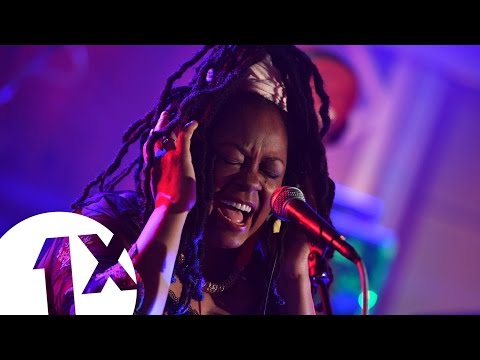 Youtube: Soul II Soul - Keep On Movin' (1Xtra Live Lounge)