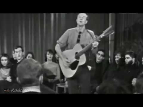 Youtube: Pete Seeger (Live) - We shall overcome ...