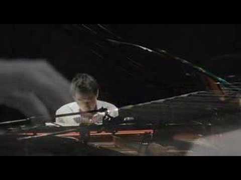 Youtube: Yiruma -River Flows In You