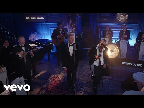 Youtube: Max Raabe, Samy Deluxe - Der perfekte Moment… wird heut verpennt (MTV Unplugged)