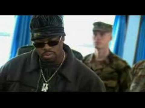 Youtube: Boyz II Men sing for North Korea (2001)