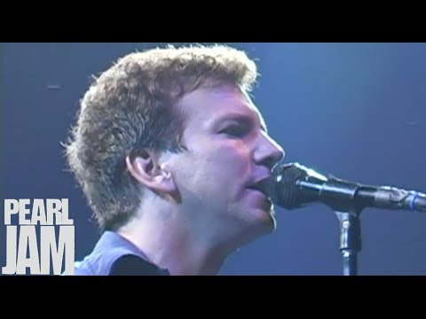 Youtube: Better Man - Live at Madison Square Garden - Pearl Jam